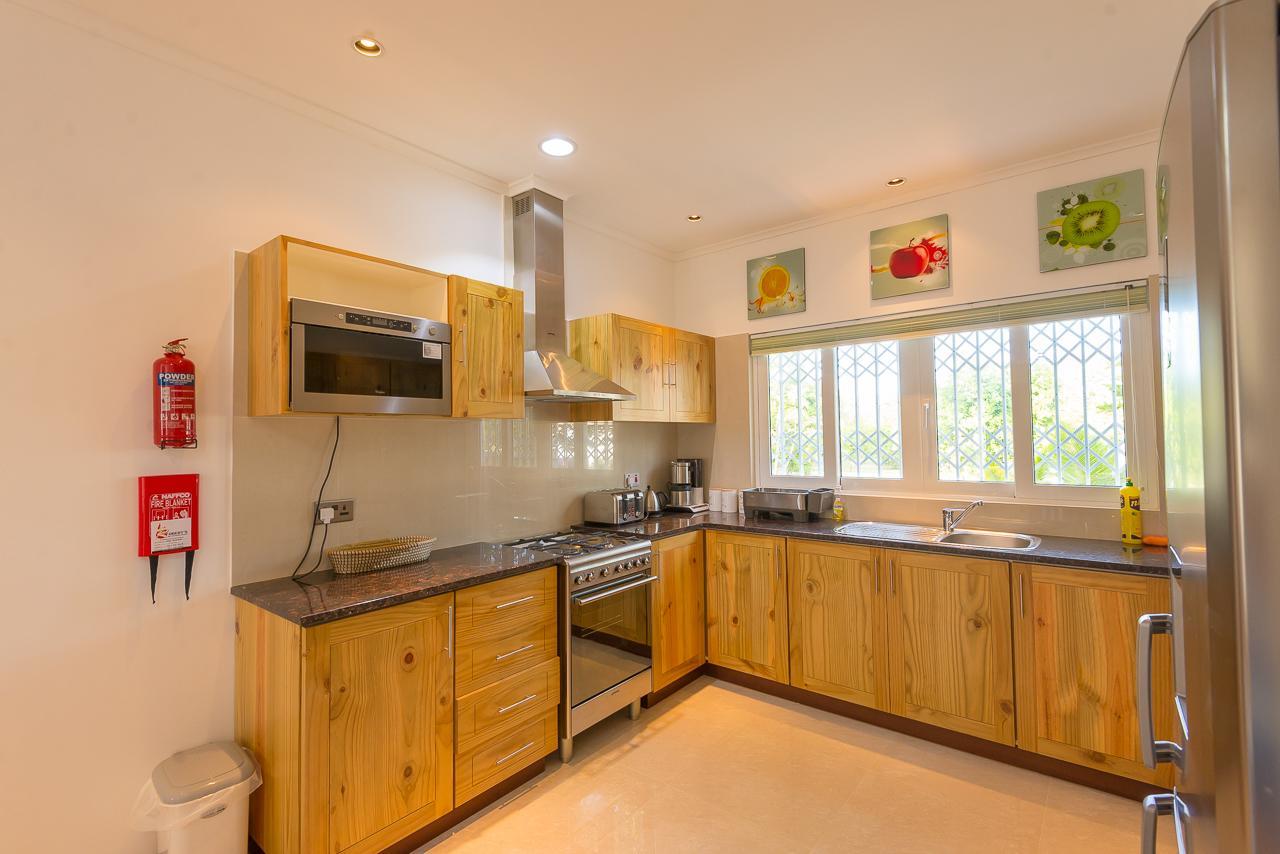 Tropic Villa Annex Grand Anse  ภายนอก รูปภาพ